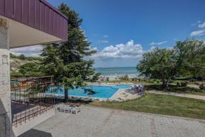 Φωτογραφία από το άλμπουμ του Saint George Hotel 2 σε Καβάρνα