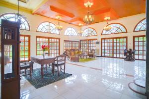 Gallery image of OYO 775 Star Cove Bed And Breakfast in Manila