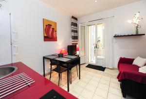 PV STUDIO Five Stars Holiday House