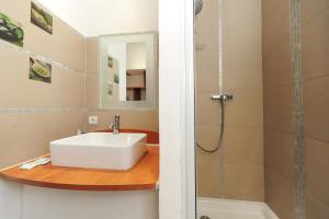 PV STUDIO Five Stars Holiday House