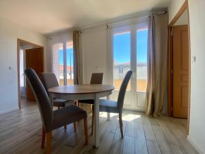 Fotografia z galérie ubytovania Les terrasses d'iéna - 2 chambres avec parking privé v destinácii Carcassonne