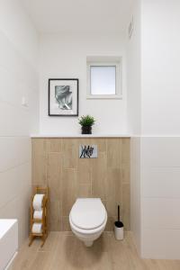 Kúpeľňa v ubytovaní Second Home Apartment + 29 fotografií