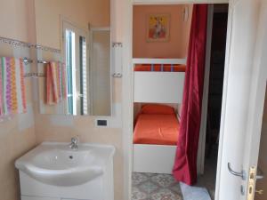 Kylpyhuone majoituspaikassa Appartamenti Lascaris