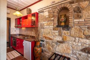 Ett kök eller pentry på Panorama Exclusive Suites