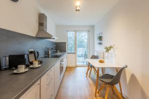 Kuchyň nebo kuchyňský kout v ubytování Glück Auf Appartements Lösorter Straße Duisburg