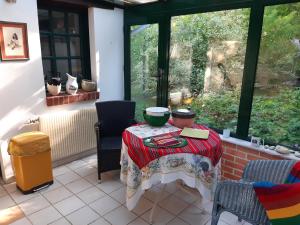 Κήπος έξω από το les orchidees sauvages +17 φωτογραφίες