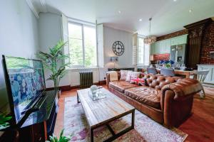 Gallery image of Classic Paddington 2-bedroom Apartment in London