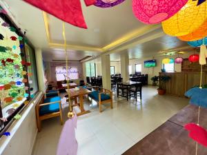 Hotel Sakura Durbarにあるレストランまたは飲食店