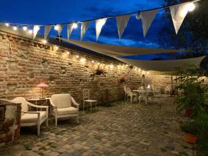 Φωτογραφία από το άλμπουμ του Hanul Moara Veche pensiune restaurant σε Berca