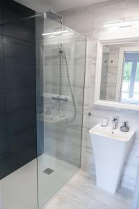 Ένα μπάνιο στο Apartamenty KOŁODZIEJÓWKA