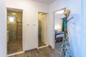 Posteľ alebo postele v izbe v ubytovaní City Apartment Nora, old town located, free parking