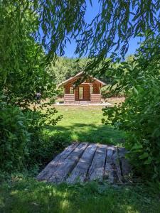 Ogród w obiekcie La Paix, Gîte bucolique en Normandie