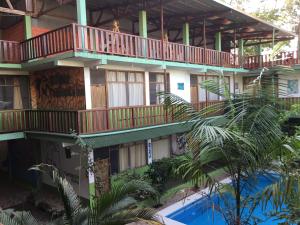Bazén v ubytování Tambopata Hostel nebo v jeho okolí + 37 fotografií