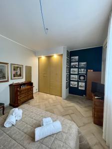 Posteľ alebo postele v izbe v ubytovaní 4 Balconi House-Elegante dimora nel centro storico