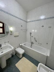 Kúpeľňa v ubytovaní 4 Balconi House-Elegante dimora nel centro storico