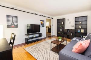 Modern 2BR Units with Netflix - Near Downtown Ottawa