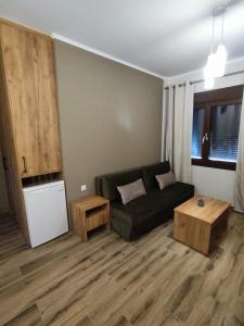 Posedenie v ubytovaní Erietta Rooms + 31 fotografií