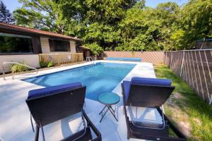 Imagen de la galería de Spacious Getaway with Heated Private Pool!, en Michigan City