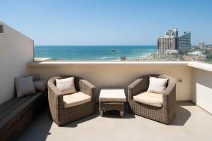 Gallery image of Sea front panoramic duplex roof-top in Herzliya