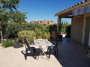 Gallery image of Chambre du sentier des ocres in Roussillon
