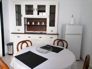 Łóżko lub łóżka w pokoju w obiekcie Low Island House