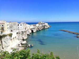 Foto dalla galleria di Uria Rooms & Suite B&B a Vieste