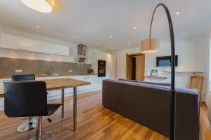 Kuchyň nebo kuchyňský kout v ubytování Fernerblick Apartments