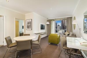 Gallery image of Clarion Suites Gateway in Melbourne