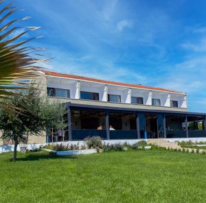 Kép V Beach Hotel szállásáról Alçıtepe városában a galériában