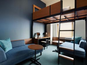 Posezení v ubytování hotel androoms Naha Port