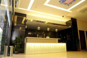 Hosté ubytování KK Waterfront Hotel + 9 fotografií