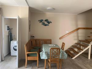 Posedenie v ubytovaní TópART Apartman C