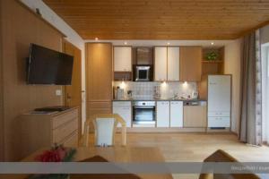 Nhà bếp/bếp nhỏ tại Apartment in Achensee with parking space
