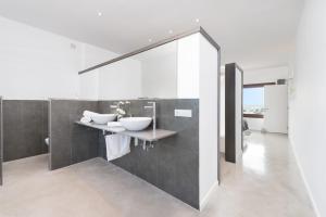Ein Badezimmer in der Unterkunft Finca SON VADOR by Mallorca Villa Selection