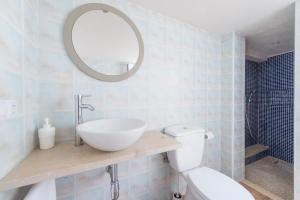 Ein Badezimmer in der Unterkunft Finca SON VADOR by Mallorca Villa Selection