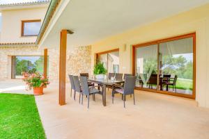Ein Garten an der Unterkunft Finca SON VADOR by Mallorca Villa Selection