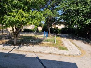 A garden outside Sabine