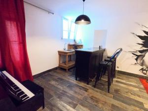 Fotografia z galérie ubytovania SUPERBE MAISON 6 ch, 4 sdb, terrasses et billard v Cannes