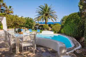 Basen w obiekcie Villa Mar Gran lub w pobliżu