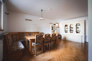 Posedenie v ubytovaní Apartmány Jurica Boží Dar 84