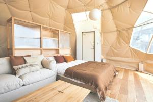 Dot Glamping 赤穂客房内的一张或多张床位