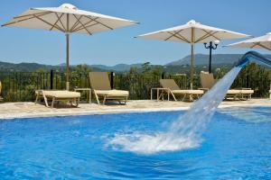 The swimming pool at or close to Xristina