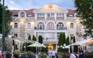Hostia v ubytovaní Hotel Aurum