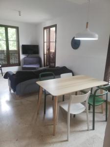 A seating area at Mesones 54