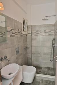 Delfinaki Lionas Boutique Apartments tesisinde bir banyo