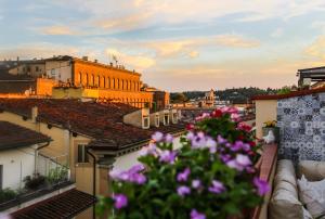 Widok na miasto Florencja z tego apartamentu