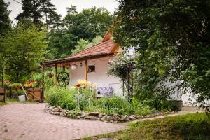 Vonkajšia záhrada v ubytovaní Agroturystyka Stara Huta