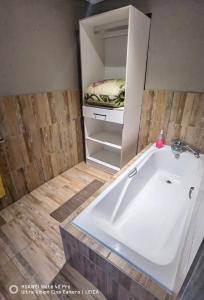Ванна кімната в Fresh Ideas Guest House