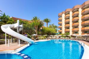 Bazén v ubytování MUR Neptuno Gran Canaria - Adults Only nebo v jeho okolí