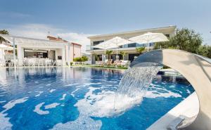 Gallery image of Epicentrum Suites Fresh in Limenaria